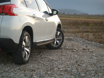 Peugeot 2008 1.2 PureTech 130 (8)