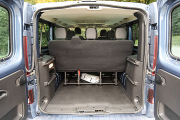 Opel Vivaro Biturbo_18