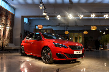 Peugeot 308 GTi_7