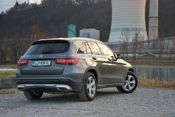 MERCEDES-BENZ GLC (4)