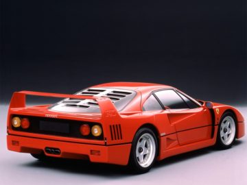 1987_Ferrari_F40-1-1024