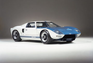 Poklon legendi_Ford GT40_1