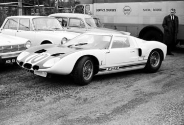 Poklon legendi_Ford GT40_2