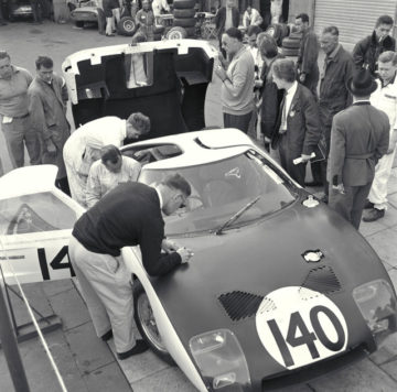 Poklon legendi_Ford GT40_5