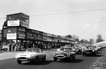 1961 Jaguar E-type Oulton Park