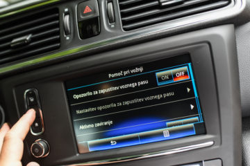 Renault Kadjar Iconic dCi 130 4wd_16