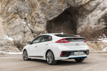 Hyundai Ionic Hybrid_2