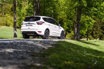 Ford Kuga ST-Line 2.0 TDCi Powershift 2