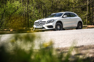 Mercedes-Benz GLA prenova White art edition 5
