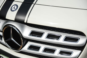 Mercedes-Benz GLA prenova White art edition 7