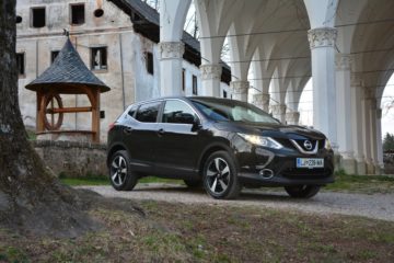 NISSAN QASHQAI 01