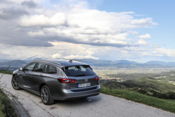 Opel Insignia Sports Tourer (6)