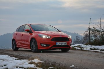 FORD FOCUS ST LINE 01