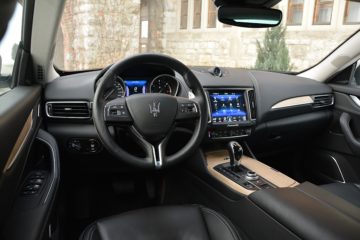 MASERATI LEVANTE 13