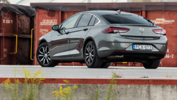 Opel_Insignia_GS_15_Turbo_165_30