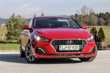 Hyundai i30 Fastback (3)