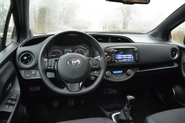 TOYOTA YARIS 11