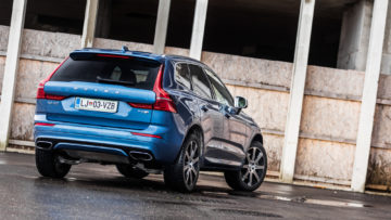 Volvo_XC60_T8_R_Design_29