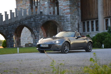 MAZDA MX-5 03