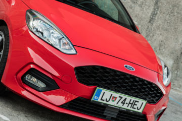 Ford_Fiesta_10EcoB_140_ST_Line_18