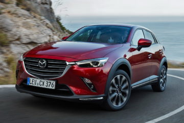02_2018_MAZDA_CX-3_ACTION_FRONTc