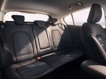 FORD_2018_FOCUS_ACTIVE__13-Medium