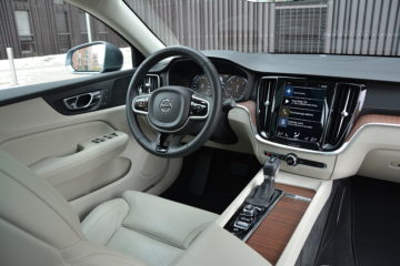 VOLVO V60 12