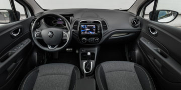 Renault_Captur_13_TCe_150_EDC_05