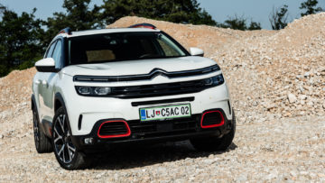 Citroen_C5_Aircross_16PureTech_18
