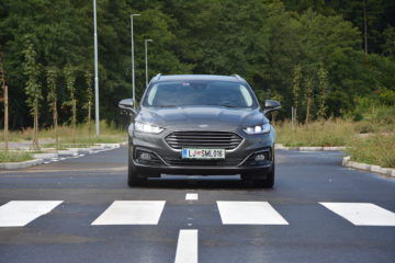 FORD MONDEO HYBRID 04