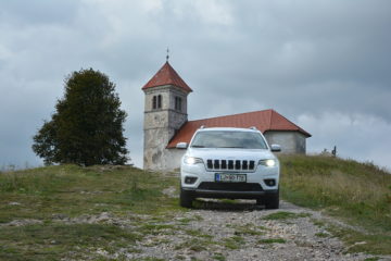 JEEP CHEROKEE 09