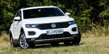 Volkswagen_T-Roc_20TDI_150_DSG_17