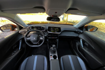 Peugeot 2008 2020 (1)
