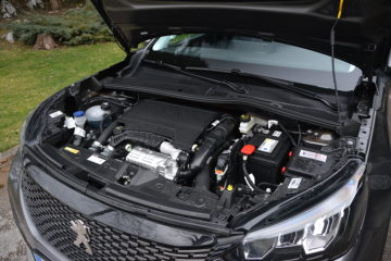 PEUGEOT 2008 30