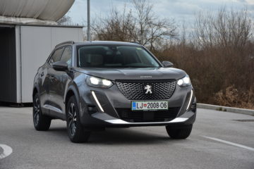PEUGEOT 2008 33
