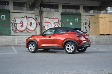 NISSAN JUKE 02