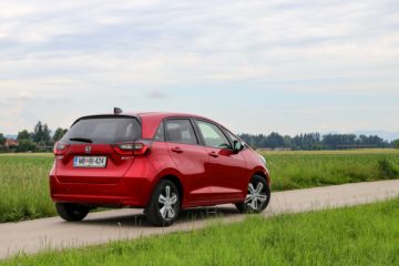 Honda Jazz hibrid 2020 (1)