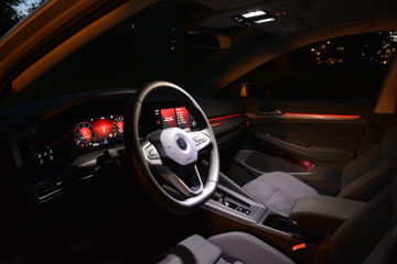 VW GOLF VIII 19