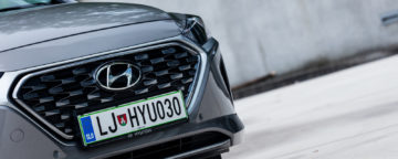 Hyundai_Ioniq_Hybrid_Premium_32