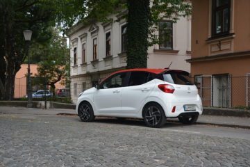 HYUNDAI i10 07