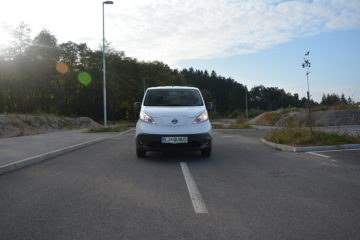 NISSAN e-NV200 02