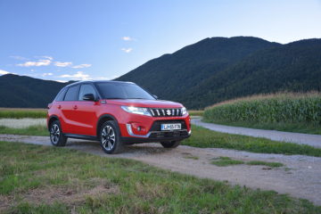 SUZUKI VITARA HYBRID 05