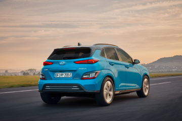 2021-Hyundai-Kona-Electric-2