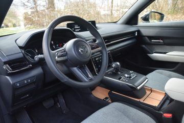 MAZDA MX-30 11
