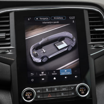 Renault_Megane_Grandtour_ETech_Plug-In_Edition_One_12