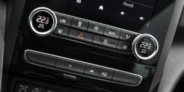 Renault_Megane_Grandtour_ETech_Plug-In_Edition_One_14