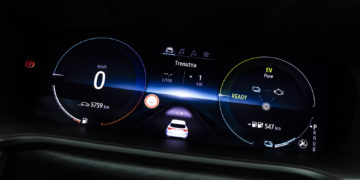 Renault_Megane_Grandtour_ETech_Plug-In_Edition_One_35