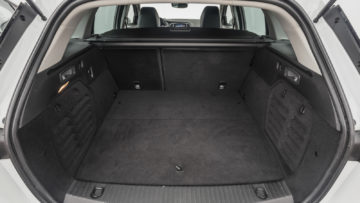 Renault_Megane_Grandtour_ETech_Plug-In_Edition_One_37