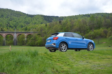 AUDI Q2 08