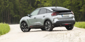 Citroen_C4_12_PureTech_130_EAT8_Shine_21